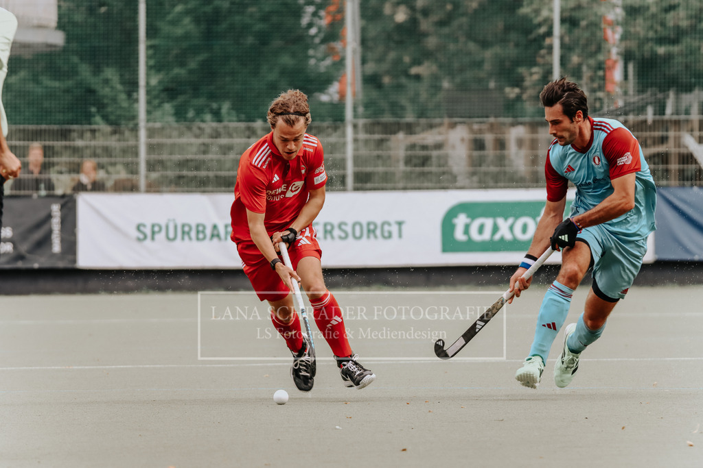 Herren_Bundesliga_02_F_RWK-UHC_21.09.25_Köln (212 von 471) | lanaschraderfotografie - Realisiert mit Pictrs.com