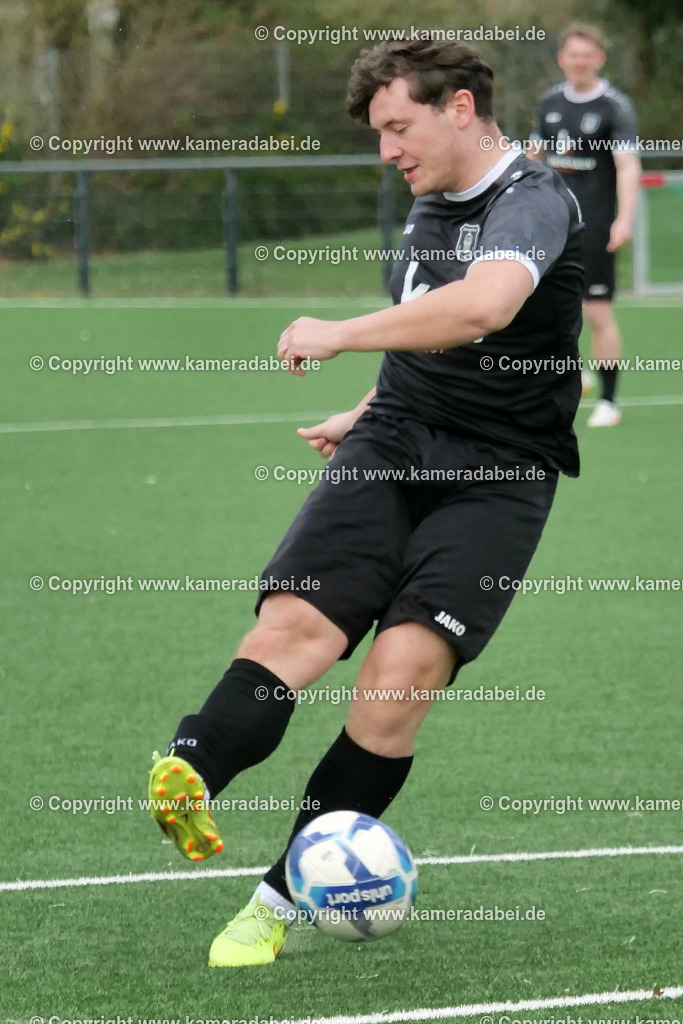 Fußball : Kreisliga A : TV Voerde - Rheingold Emmerich am 29.03.2026  in Voerde. | Fußball : Kreisliga A : TV Voerde - Rheingold Emmerich am 29.03.2026  in Voerde. - Realisiert mit Pictrs.com