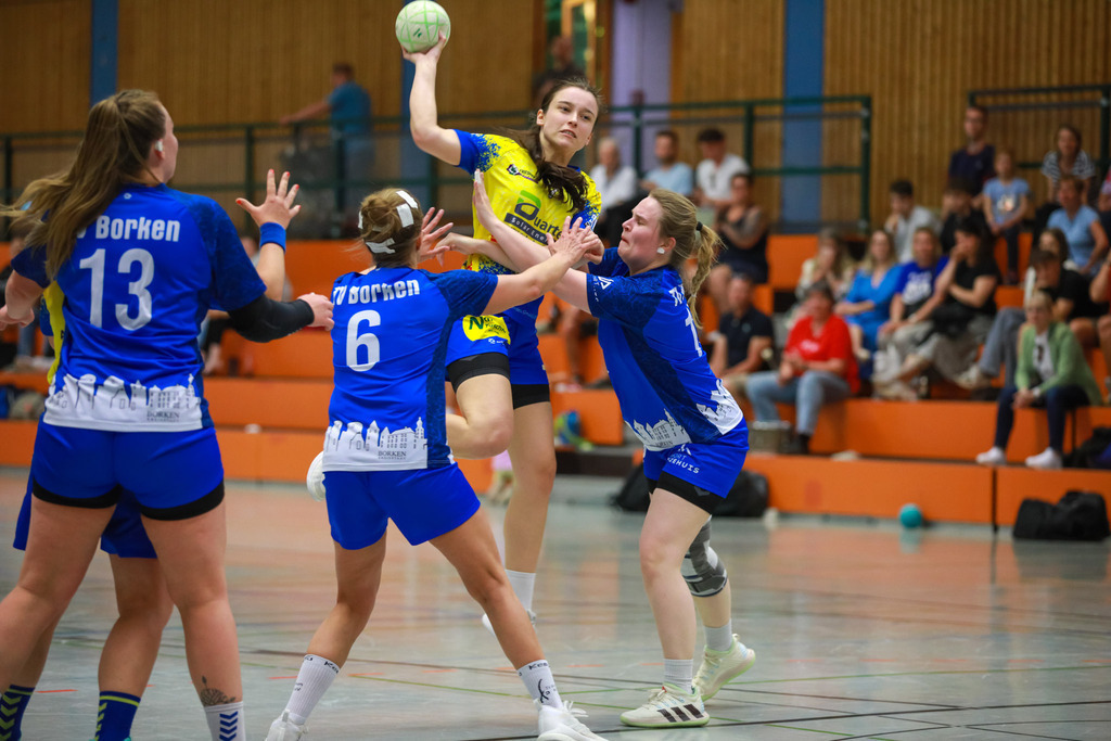 SVN_BorkenII_100525_135 | Bildergalerie von Sport-Ereignissen aber auch von weiteren spannenden Dingen - nicht nur vom Niederrhein. In Anlehnung an den bekannten Spruch von Hanns Dieter Hüsch heißt das Motto: "Niederrhein ist überall".  - Realisiert mit Pictrs.com