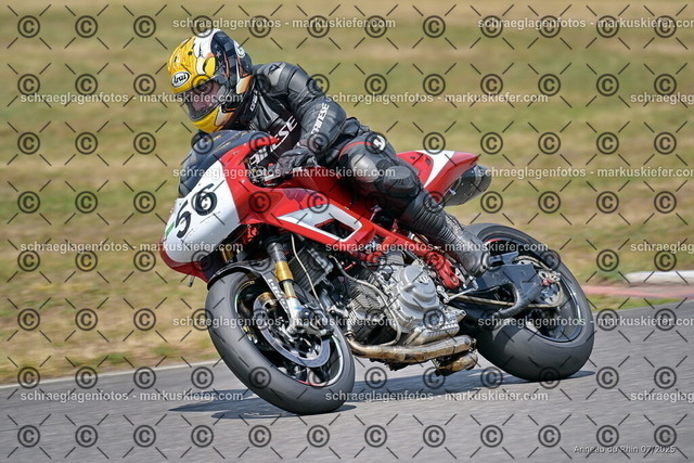 25bt04-1279 | markuskiefer.com - Realisiert mit Pictrs.com
