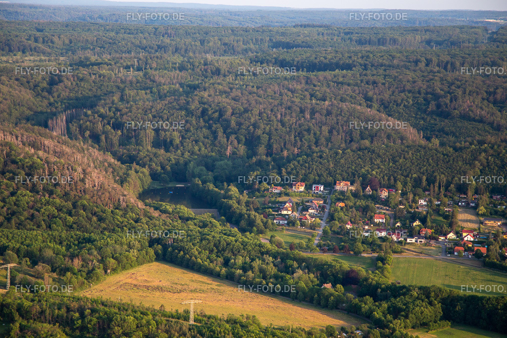 Am Freibad Osterteich | Luftbild: Am Freibad Osterteich im Ortsteil Gernrode in Quedlinburg im Bundesland Sachsen-Anhalt in Deutschland. Foto: IMG_136510.jpg vom 17.06.2023 durch ©2025 Werner Riehm fly-foto.de/copyright - Realisiert mit Pictrs.com