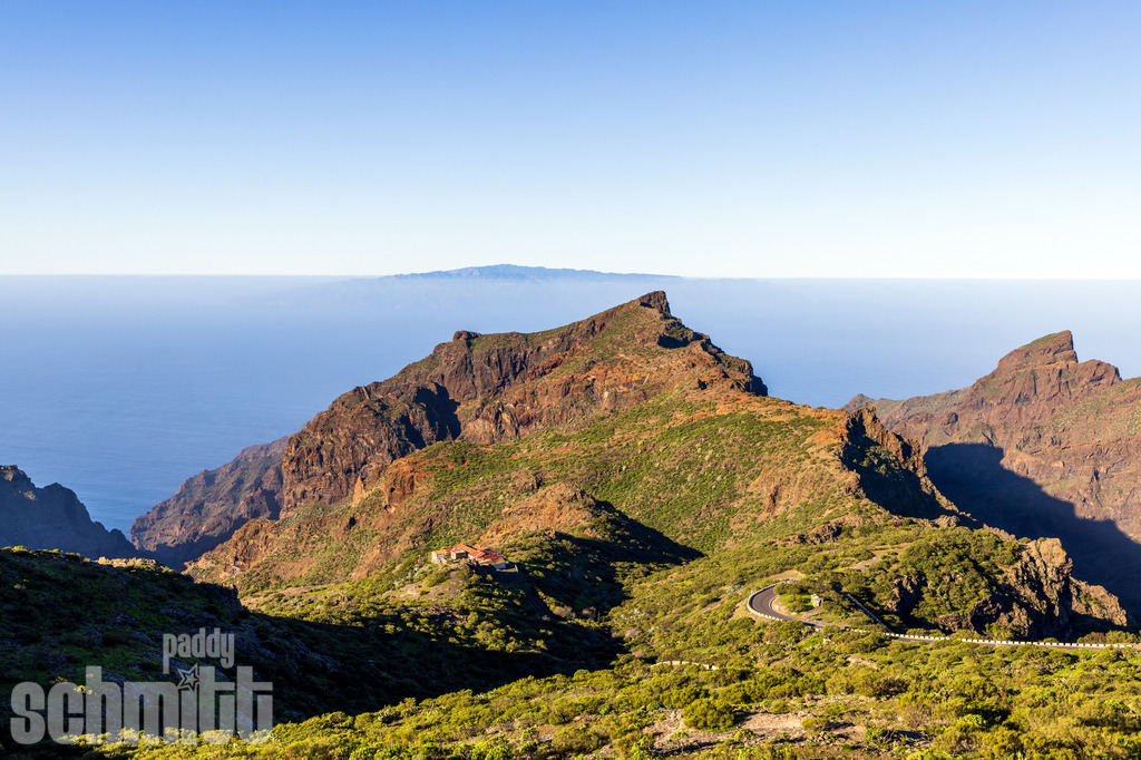 PS-Teneriffa-2026-45 | Entdecke die größte Bildgalerie der Region mit Fotografien aus dem Allgäu, der Bodenseeregion, Oberschwaben, dem Donautal und der Schwäbischen Alb. Landschaften, Luftaufnahmen und Reisefotografie als Wandbild und Fotokunst. - Realisiert mit Pictrs.com