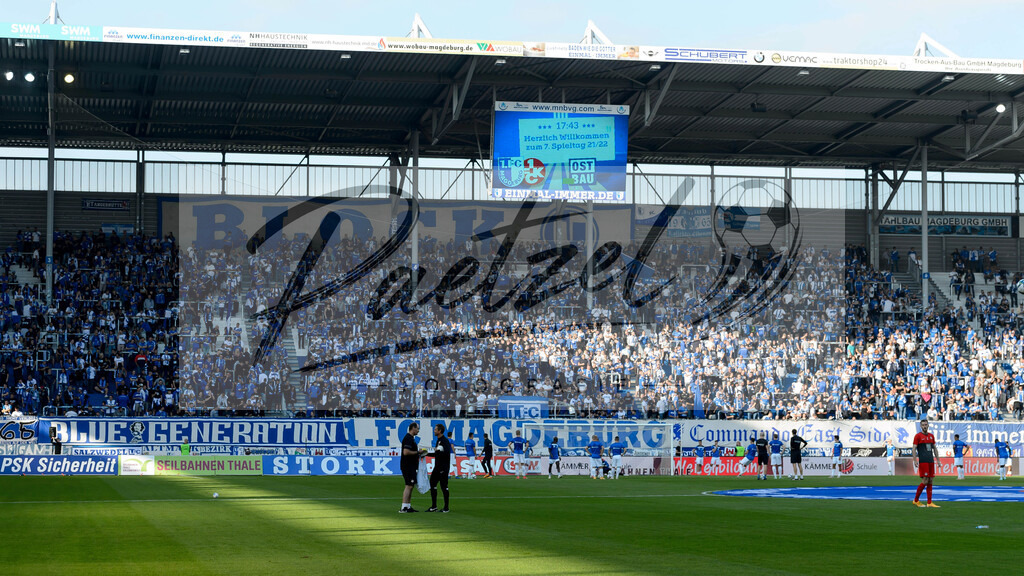 FCMFCK20210904_076 | Fussball, Herren: . Fans vom 1. FC Magdeburg beim Spiel der 3. Liga zwischen 1. FC Magdeburg und 1. FC Kaiserslautern in der MDCC-Arena am 04.09.2021 in Magdeburg, Deutschland.DFB / DFL REGULATIONS PROHIBIT ANY USE OF PHOTOGRAPHS AS IMAGE SEQUENCES AND/OR QUASI-VIDEO. - Realisiert mit Pictrs.com