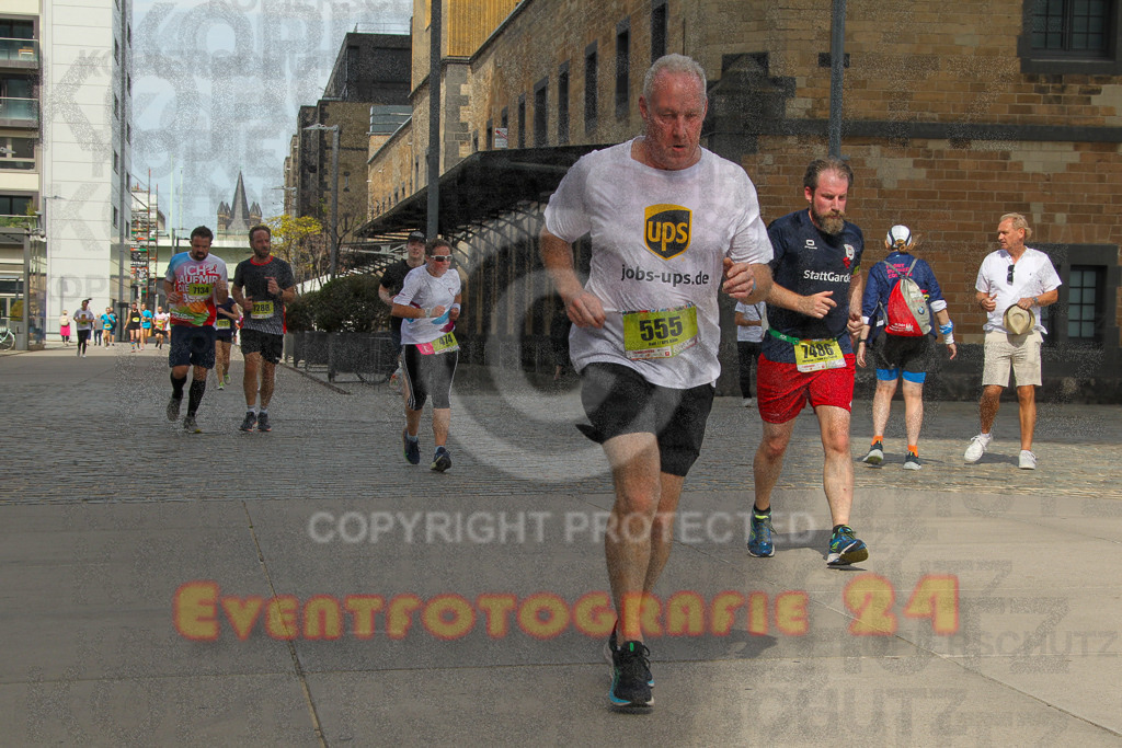 250920_1326_EV4_5580 | Sportfotografie im Rhein-Sieg Kreis, Köln, Bonn, NRW, Rheinland Pfalz, Hessen, etc. Unser Tätigkeitsfeld umfasst den Laufsport vom Volkslauf über den Marathon, Duathlon, Triathon bis zum Ultralauf wie Kölnpfad Ultra oder Schindertrail.
