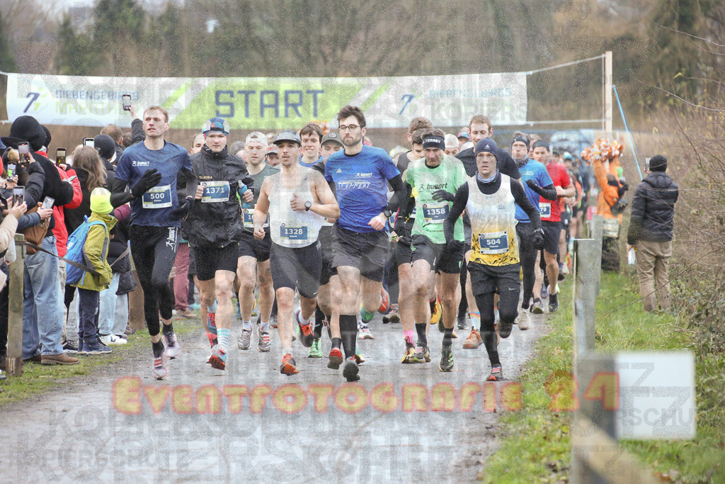 241208_0926_EX1_3646 | Sportfotografie im Rhein-Sieg Kreis, Köln, Bonn, NRW, Rheinland Pfalz, Hessen, etc. Unser Tätigkeitsfeld umfasst den Laufsport vom Volkslauf über den Marathon, Duathlon, Triathon bis zum Ultralauf wie Kölnpfad Ultra oder Schindertrail.