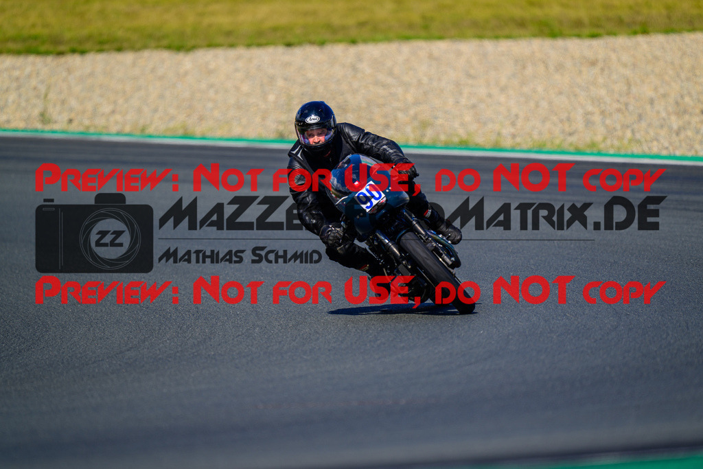 MaZZes_FotoMatrix_240724_6007705_2-86 | BLAU