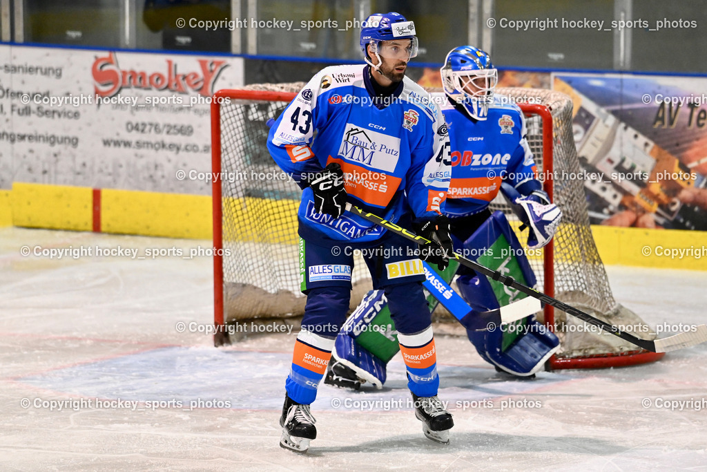 ESC Sparkasse Steindorf vs. LE Kings | #43 Oraze Martin ESC Steindorf, #72 Moser Lukas ESC Steindorf, ESC Sparkasse Steindorf vs. LE Kings, ESC Sparkasse Steindorf vs. LE Kings am 01.11.2025 in Steindorf (Ossiachersee Halle), Austria, (Photo by Bernd Stefan)