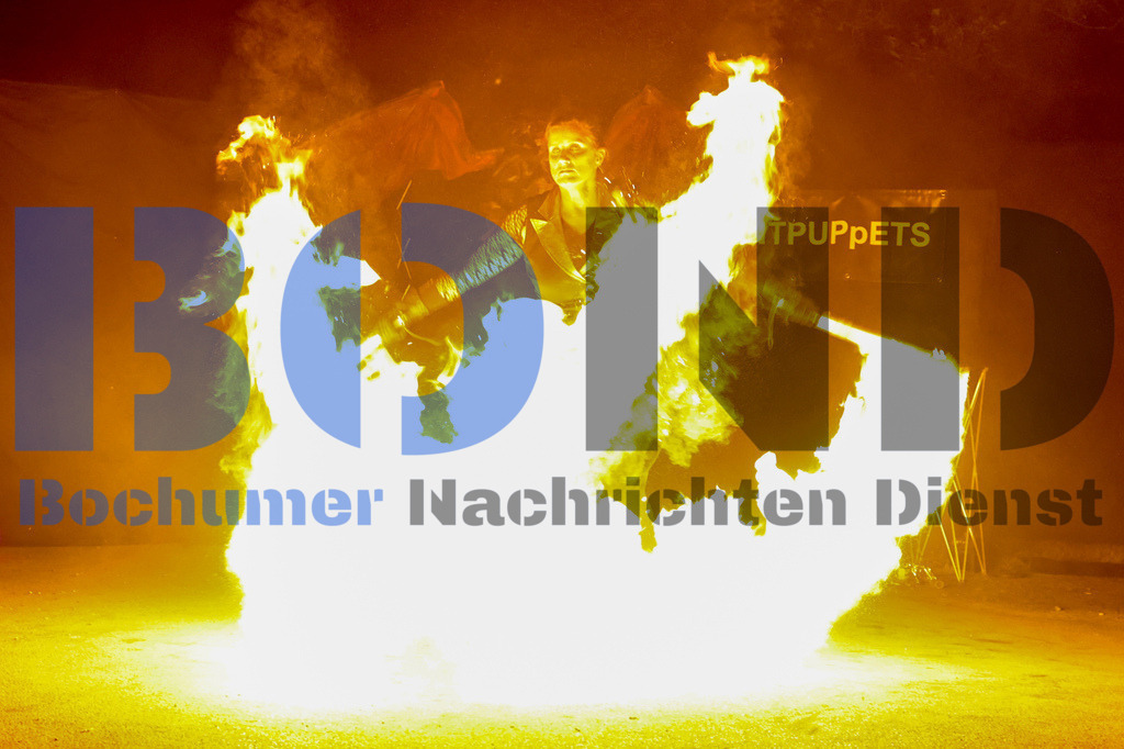 SES_MKRLHE20250705-140 | bond - Realisiert mit Pictrs.com