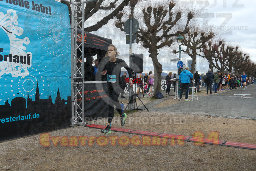 221231_1152_EV9_4946 | Sportfotografie im Rhein-Sieg Kreis, Köln, Bonn, NRW, Rheinland Pfalz, Hessen, etc. Unser Tätigkeitsfeld umfasst den Laufsport vom Volkslauf über den Marathon, Duathlon, Triathon bis zum Ultralauf wie Kölnpfad Ultra oder Schindertrail.