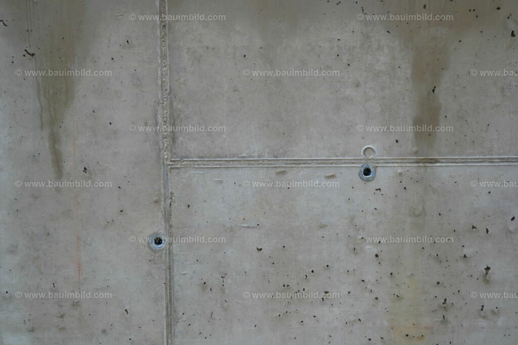 bib-lg04-betonarbeiten-0122 | Nach LV-Leistungsgruppen sortierte Detailfotos über den Bau eines Hauses. Alle Hausbau-Bilder direkt vom Urheber und Autor der Website Haus-Selber-Bauen.com