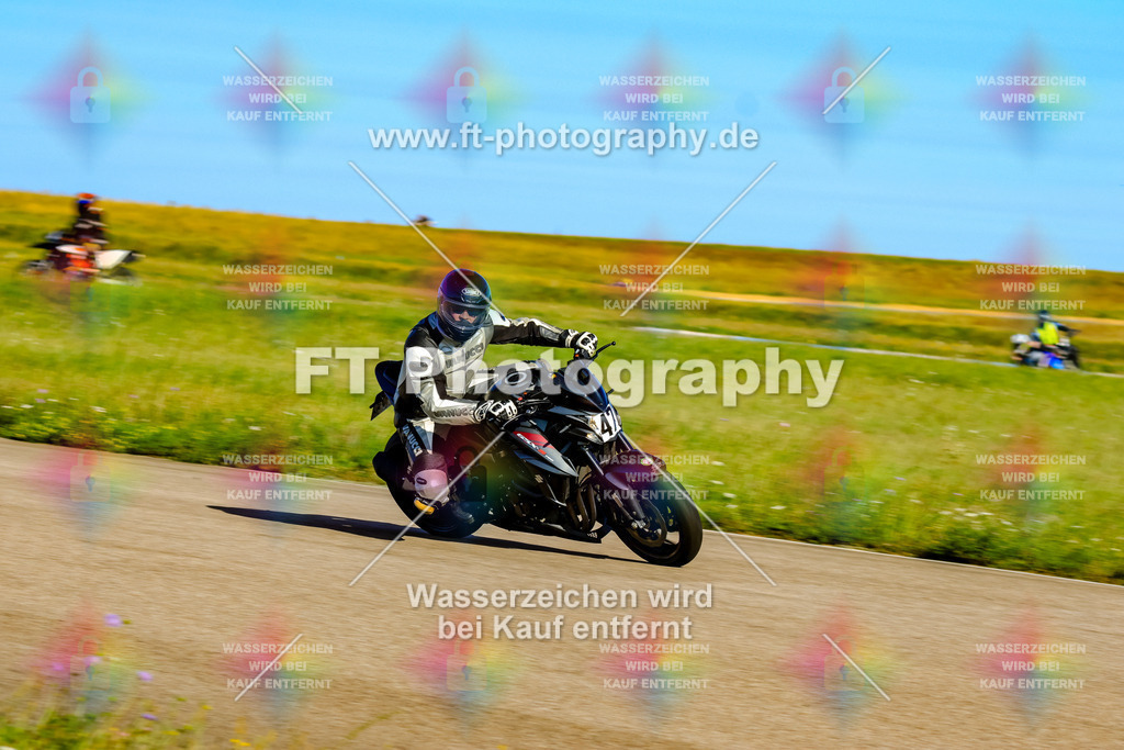 047-1551 | Hier findet Ihr Bilder von Touristenfahrten auf der Nürburgring Nordschleife oder von anderen Veranstaltungen die ich besucht habe. Viel Spass beim Durch Schauen 