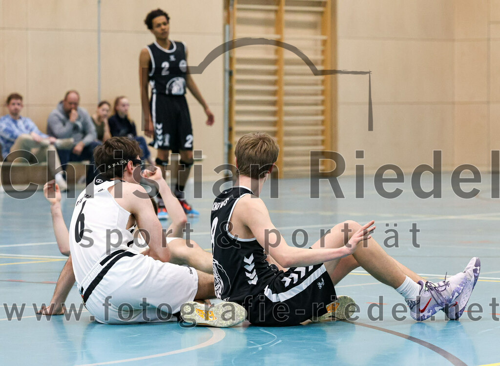 2023-03-26_030_TSV_Vaterstetten_gegen_Wacker_Knights_Burghausen | Vaterstetten, Deutschland, 26.03.2023:
Basketball, Bayernliga Herren Südost 2022 / 2023, 17. Spieltag, TSV Vaterstetten gegen Wacker Knights Burghausen, Endergebnis: 

Maximilian Rothe (TSV Vaterstetten, #6)

Foto: Christian Riedel / fotografie-riedel.net