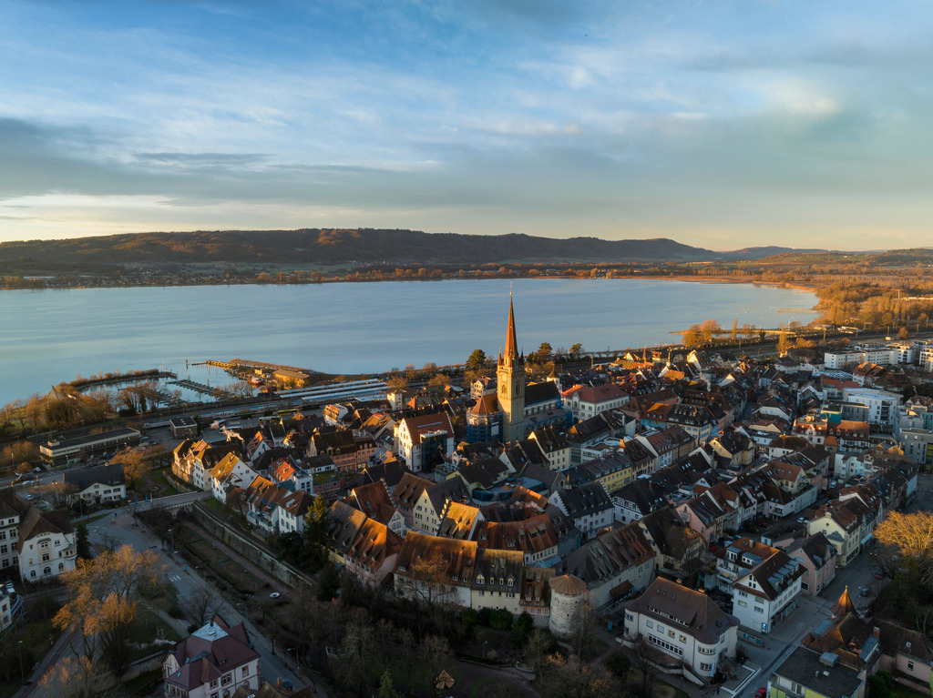 Radolfzellbilder_00333 | Die Stadt Radolfzell im Morgenlicht - Realisiert mit Pictrs.com