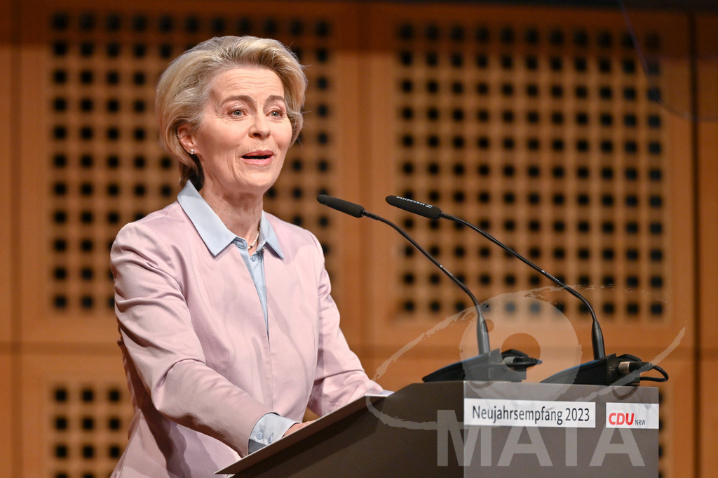 _DWI0821 | Politikerin Ursula von der Leyen beim CDU-NRW Neujahrsempfang in Düsseldorf. Düsseldorf, 28.01.2023 - Realisiert mit Pictrs.com