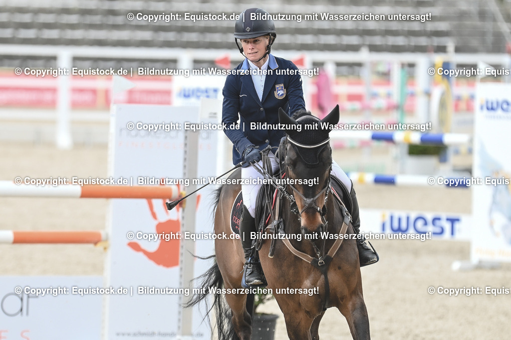 20230514_CCI4_Springen_0226 | equistock