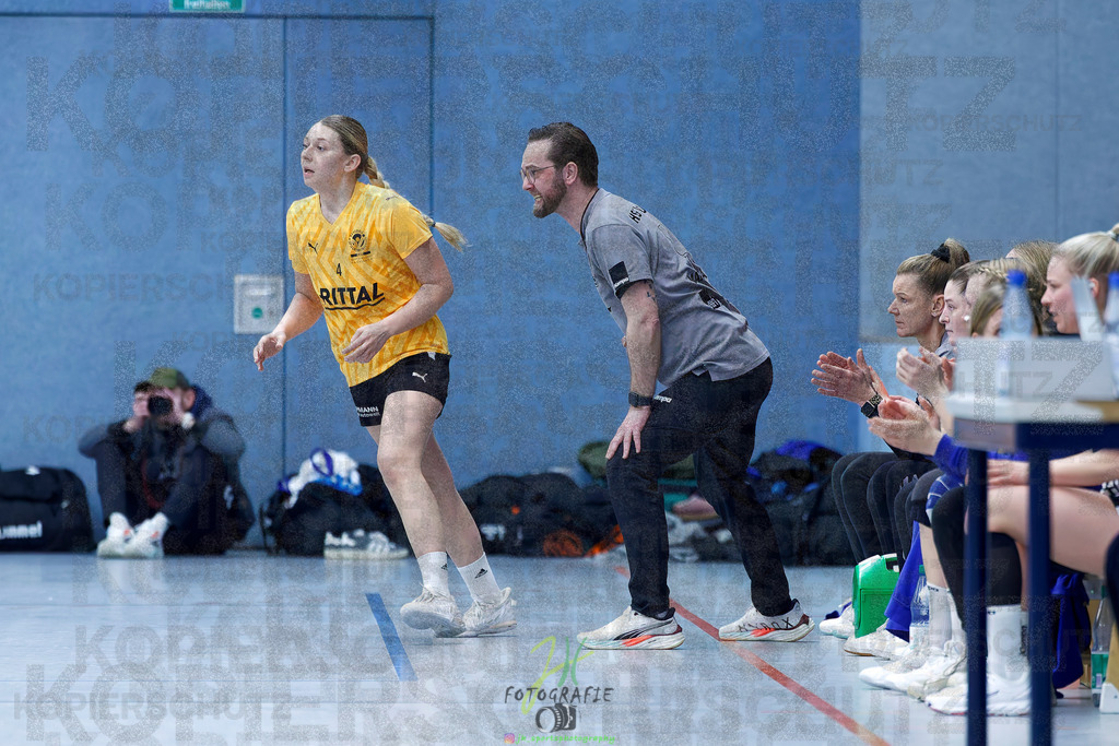 Handball Frauen Oberliga Mitte, HSG Eibelshausen/Ewersbach - HSG Lumdatal | Handball Frauen Oberliga Mitte, HSG Eibelshausen/Ewersbach - HSG Lumdatal am 21.02.2026 in Dietzhölztal-Steinbrücken (Sporthalle am Hammerweiher)Photo © 2026 - Jörg Heinrich - Realisiert mit Pictrs.com