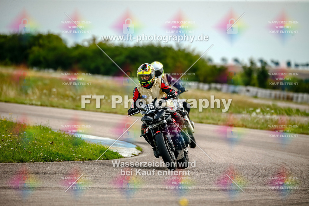 Chambley Juli-2490 | Hier findet Ihr Bilder von Touristenfahrten auf der Nürburgring Nordschleife oder von anderen Veranstaltungen die ich besucht habe. Viel Spass beim Durch Schauen 