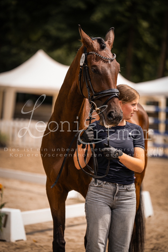 3.Fr00164 | Leoni Ertmer Photography - Realisiert mit Pictrs.com