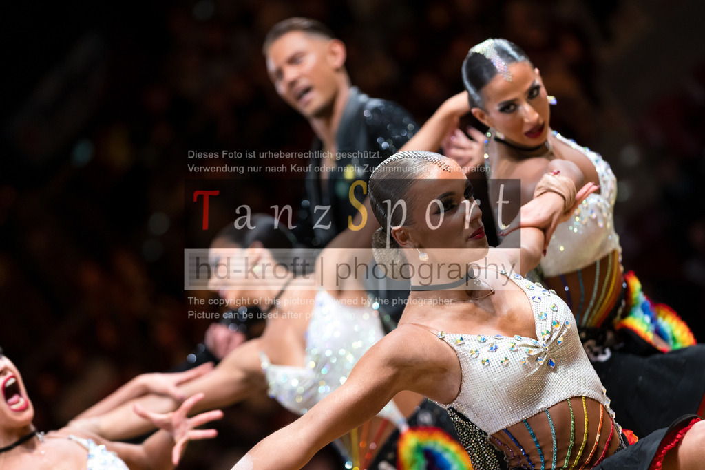 20241109_DM-Formationen_6400 | Tanzsportbilder, Standardtanz, Lateintanz, WDSF, DTV, LTVB, dancecomp, goc, hessen tanzt, blaues band der spree, walzer, tango, wiener walzer, slowfox, quickstepp, samba, rumba, cha-cha-cha, paso doble. jive, hd-kroft photography, turniertanzsport