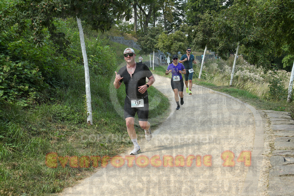 250824_1441_EX1_7125 | Sportfotografie im Rhein-Sieg Kreis, Köln, Bonn, NRW, Rheinland Pfalz, Hessen, etc. Unser Tätigkeitsfeld umfasst den Laufsport vom Volkslauf über den Marathon, Duathlon, Triathon bis zum Ultralauf wie Kölnpfad Ultra oder Schindertrail.