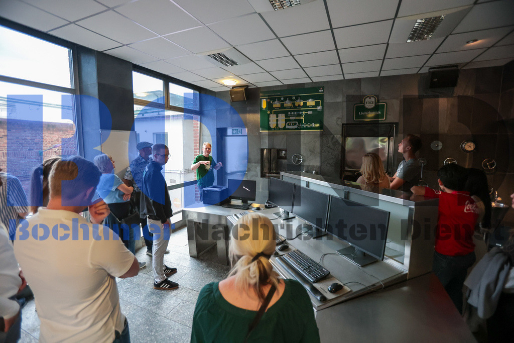 SES_MOFBHF20250712-7 | bond - Realisiert mit Pictrs.com