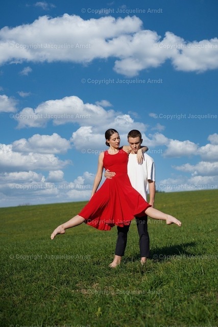 Dancers Kopie | Fotografie Photography Dresden Photoshooting  Fotoshooting Fotografin Dresdencity Bilder  Foto Dresdenvideos Kalender Postkarten Bilderdownload Portrait Hochzeitsfotografie Familienfotos Bewerbungsbilder Studiofotografie Fotograf Dresdenbilder Business - Realisiert mit Pictrs.com