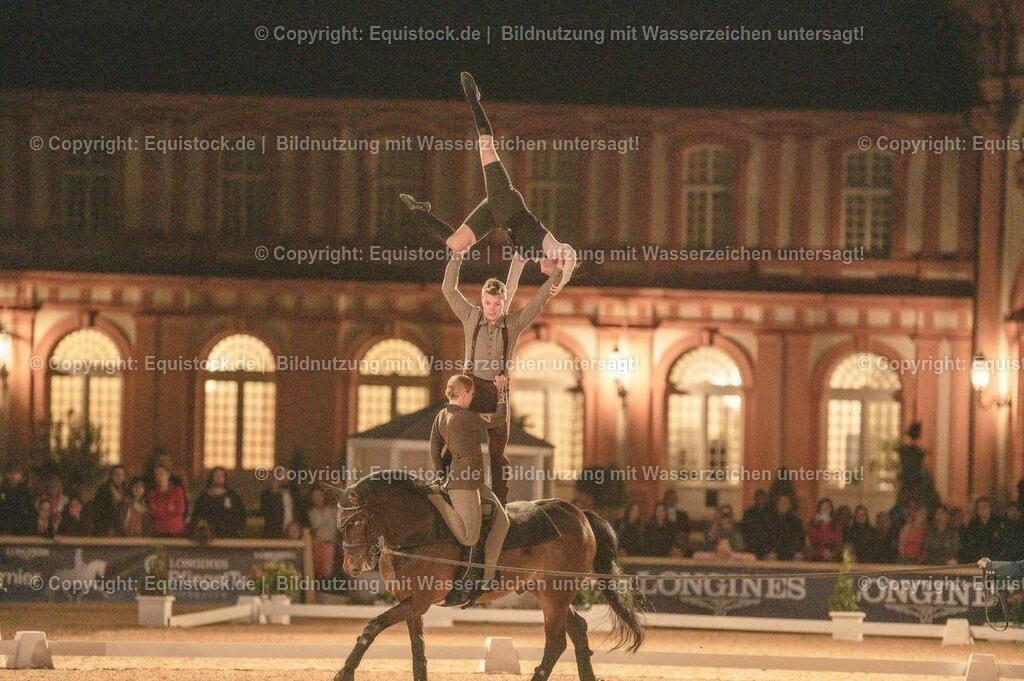 20230527_Voltigieren_NASPA_Flutlicht_1235 | equistock