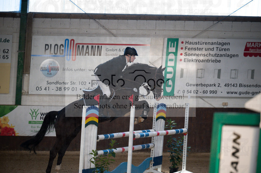 Hallenreittunier Voxtrup 2023 | Entdecke hochwertige Reitturnierfotos von Foto Oger. Professionell, emotional und authentisch – jetzt Lieblingsmomente im Shop bestellen.Deutschlandweite Turnierfotografie. - Realisiert mit Pictrs.com