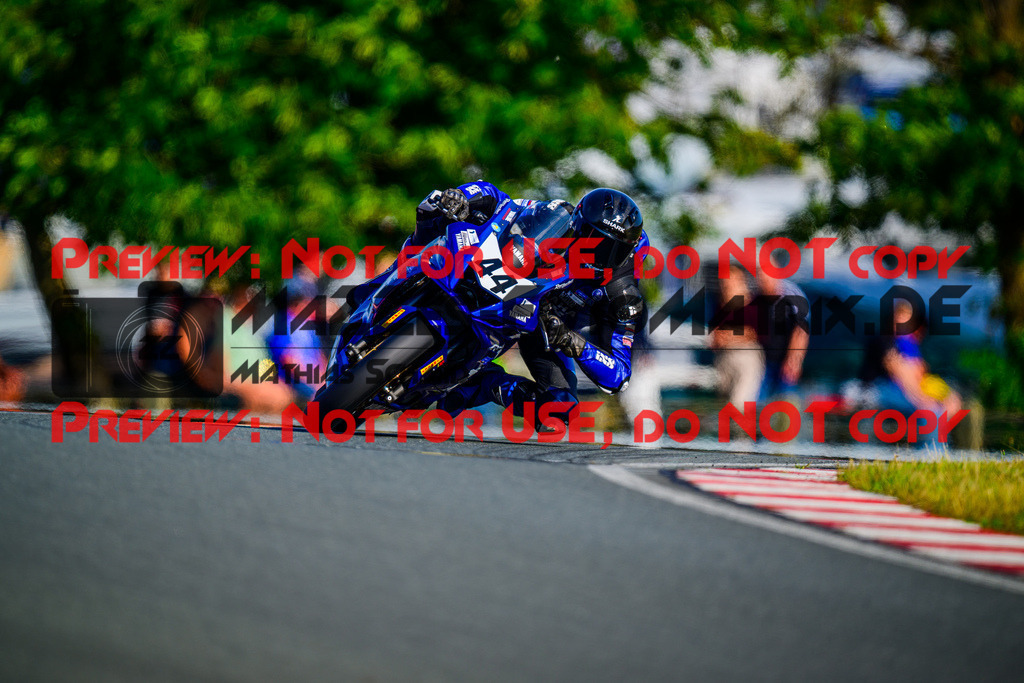 MaZZes_FotoMatrix_240726_6007705_6318 | R7