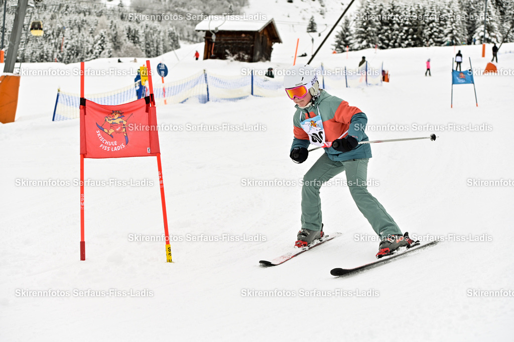 SRF_20.02.2026_0585 | Skirennfotos,Serfaus,Fiss,Ladis,Kinderskirennen,Winter,Tirol,Oberland,skirace,SFL,feelfree,weil wir's genießen,ski,Ski,skifahren,Sonnenplateau, - Realisiert mit Pictrs.com