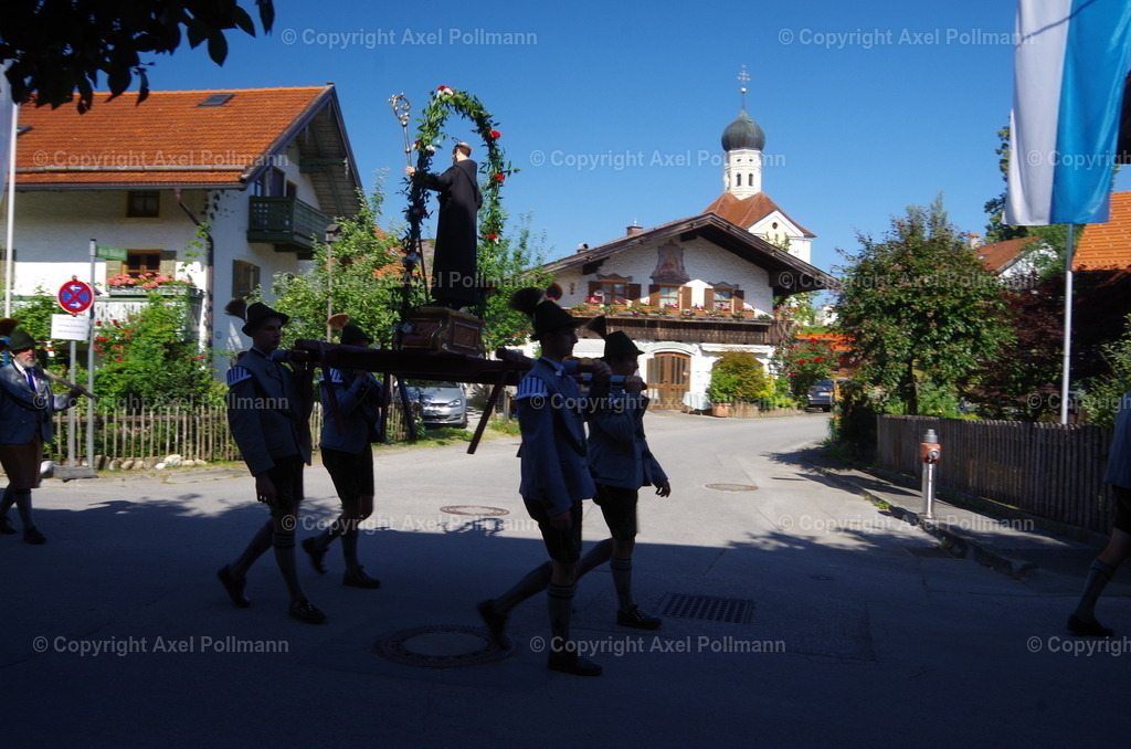 IMGP5140 | fotografiert von Axel PollmannLeonhardi Wallfahrt Benediktbeuern und Murnau, Fronleichnam, Fasching, Landschaft im Loisachtal und Benediktbeuern  - Realisiert mit Pictrs.com