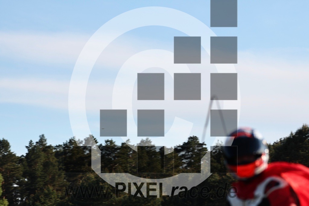mopedrennen-20260514_12032 | Schöne Erinnerungen an spannende Momente - das festzuhalten ist unser Job. PIXELrace.de ist seit 2003 auf den Rennstrecken Europas unterwegs um die Action draußen beim Fahren und die wunderbare Stimmung imm Fahrerlager für euch einzufangen.
