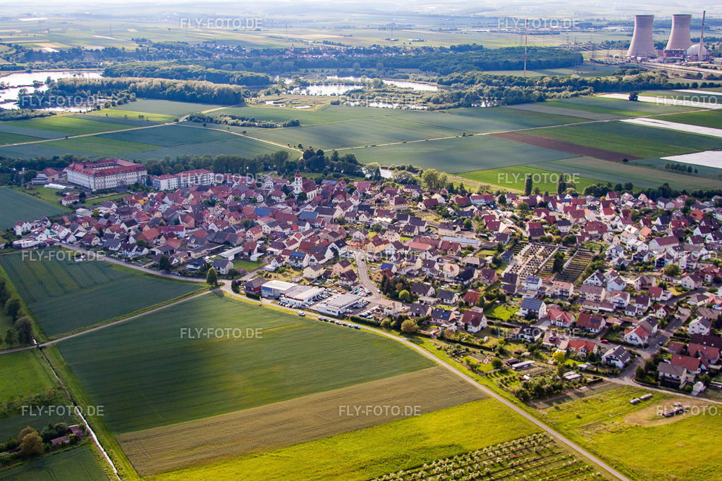 Ortsansicht | Luftbild: Ortsansicht im Ortsteil Heidenfeld in Röthlein im Bundesland Bayern in Deutschland. Foto: IMG_66182.jpg vom 30.05.2014 durch Werner Riehm/FLY-FOTO.de - Realisiert mit Pictrs.com