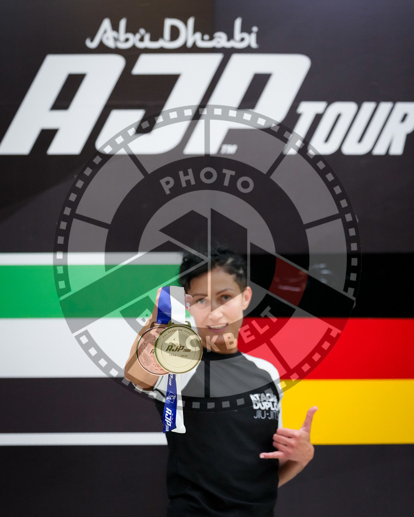 20250920PBB7162 | Athletes compete during the AJP Tour Hamburg International Jiu-Jitsu Championship, on September 20, 2025 in Hamburg, Germany. © Chiara Dazi / photoblackbelt