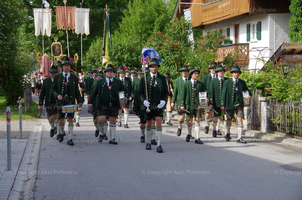 IMGP6312 | fotografiert von Axel PollmannLeonhardi Wallfahrt Benediktbeuern und Murnau, Fronleichnam, Fasching, Landschaft im Loisachtal und Benediktbeuern  - Realisiert mit Pictrs.com