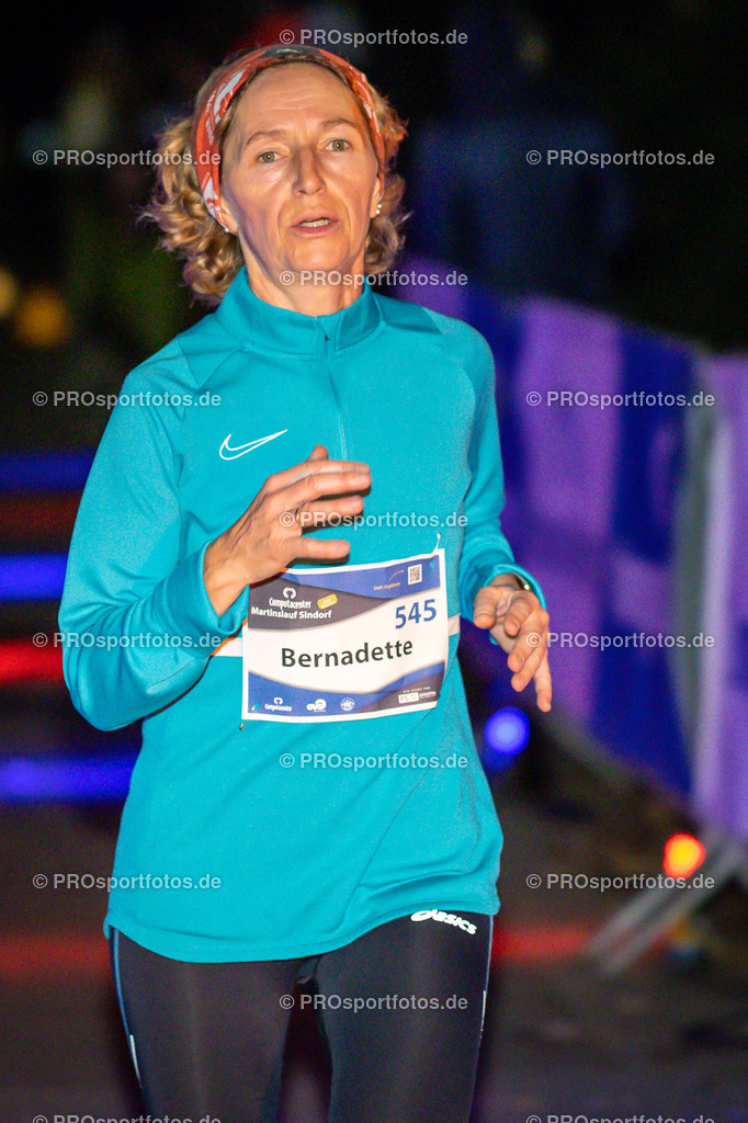 Computacenter Martinslauf Sindorf 2022 in Kerpen-Sindorf, 10.11.2022 | Impressionen vom Computacenter Martinslauf Sindorf 2022 am 10.11.2022 in Kerpen-Sindorf (Nordrhein-Westfalen).