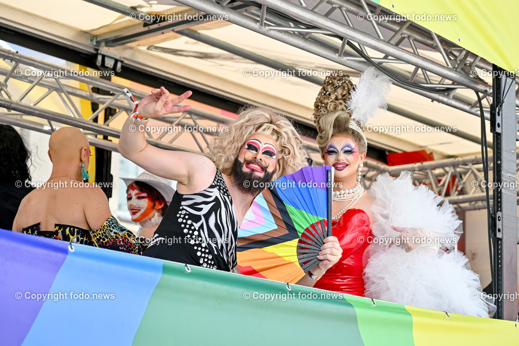 Linzpride 2025_ 21.06.2025-147 | 21.06.2025, Linz, AUT, Linzpride 2025, im Bild Teilnehmer an der Linz Pride 2025
