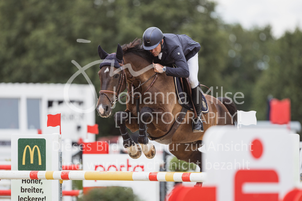 230730_BHO_GrosserPreis-523 | Deine schönsten Turniermomente als professionelle Fotos! Entdecke hochwertige Pferdesport-Fotografie im Online-Shop. Jetzt Fotos finden & bestellen!
