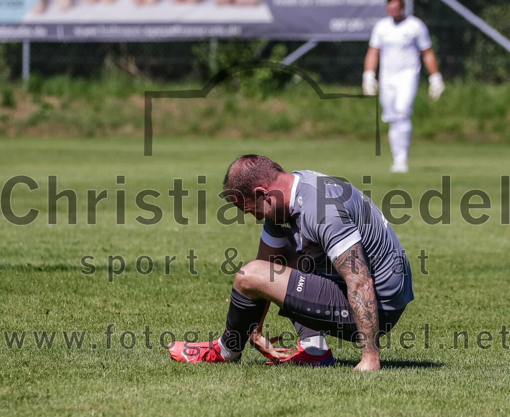 2023-08-20_034_SV_Hohenlinden_gegen_SV_Buch | Hohenlinden, Deutschland, 20.08.2023:
Fußball, A-Klasse 2023 / 2024, 1. Spieltag, SV Hohenlinden gegen SV Bruck, Endergebnis: 5:1

Manuel Fuchs (SV Hohenlinden, #9)

Foto: Christian Riedel / fotografie-riedel.net