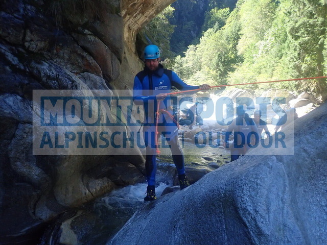 P9190003 | Bestelle die Bilder deines Berg- oder Wasser-Abenteuers mit Mountain Sports bequem von zu Hause aus direkt über unseren Online Fotoshop von pictrs.com. - Realisiert mit Pictrs.com