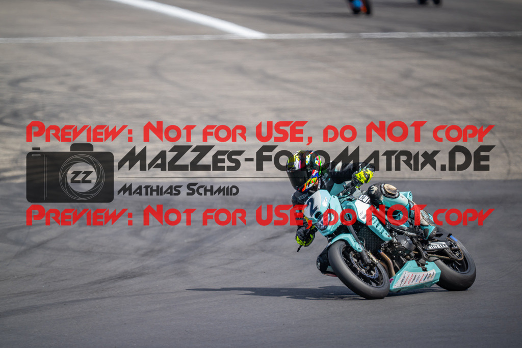 MaZZes-Fotomatrix-20260905-640520 | TWIN