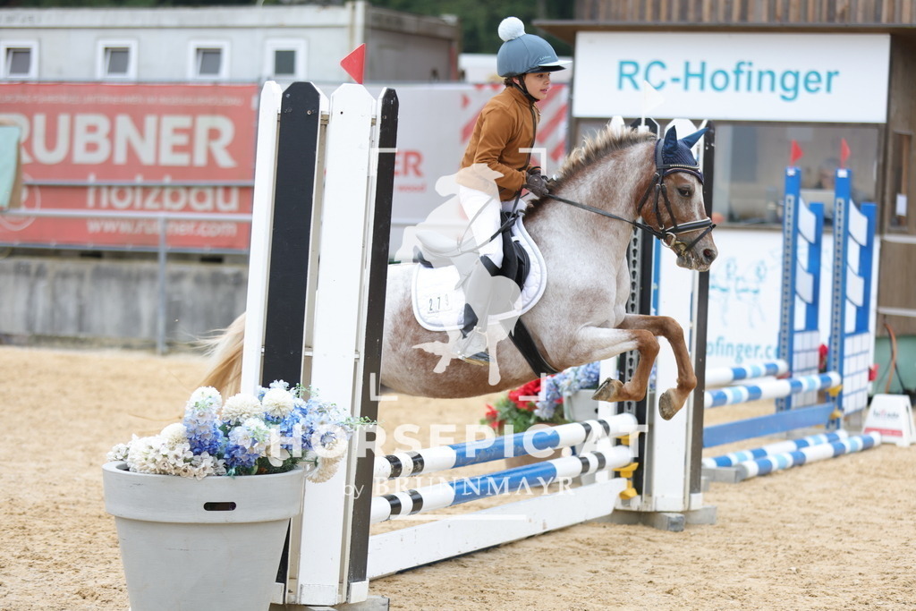 0P6A2908 | Willkommen bei Brunnmayr - Design & Fotografie – Ihrem Spezialisten für Reitturniere und Pferdeveranstaltungen in Oberösterreich, Salzburg und Bayern! Seit über 17 Jahren sind wir leidenschaftlich dabei.