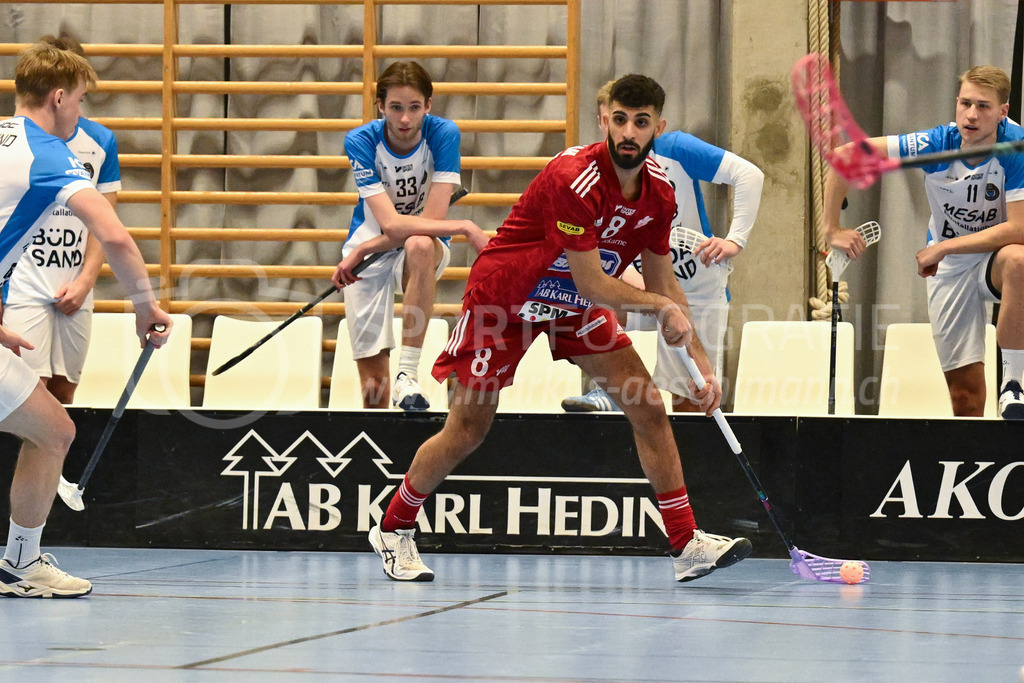 Strängnäs IBK vs FBC Kalmarsund Ungdom - 6. =January= 2024 | Strängnäs IBK vs FBC Kalmarsund Ungdom
Thomas Arena, Strängnäs
Ahmad Dakhallah (#8 Strängnäs IBK)
Bild: Sportfotografie Markus Aeschimann | www.markus-aeschimann.ch - Realisiert mit Pictrs.com