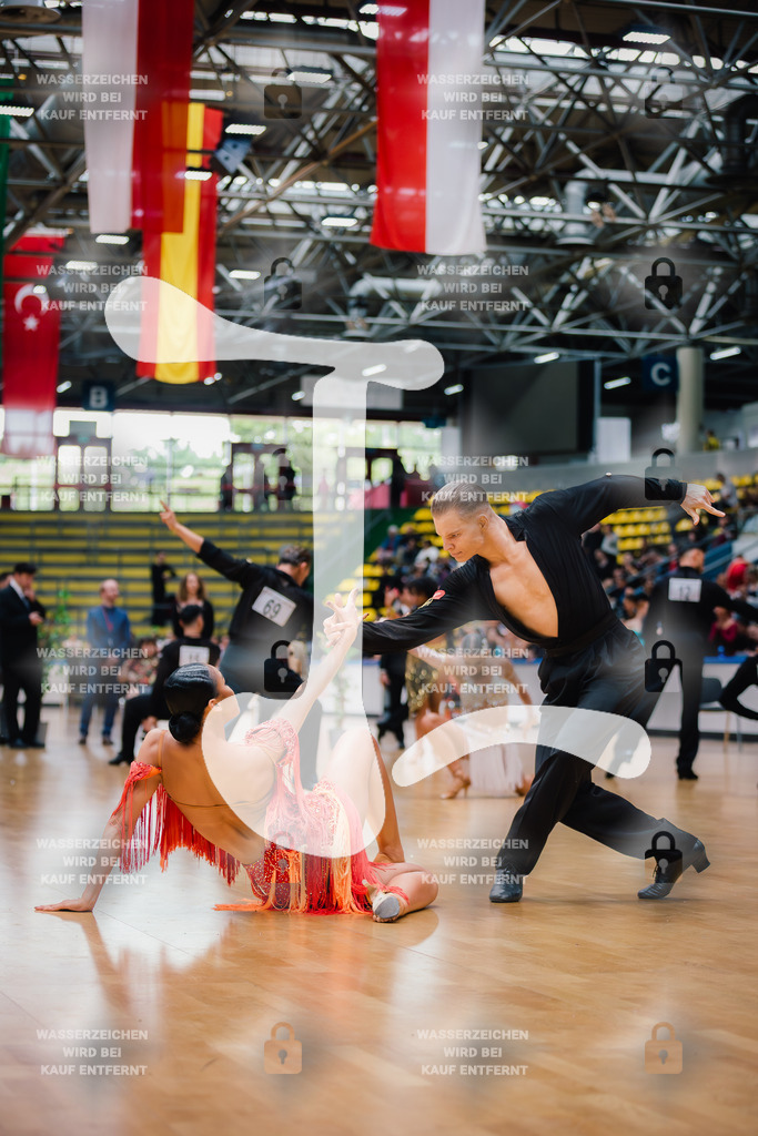 Hessen Tanzt WDSF International Open Latin 8th (46) Egor Nikolaev _ Jerry Lee (Hong Kong_ China)-2025-05-18-3839 | Webshop for digital downloads and prints of dance sport, event & show photographer Julian Link - Realisiert mit Pictrs.com