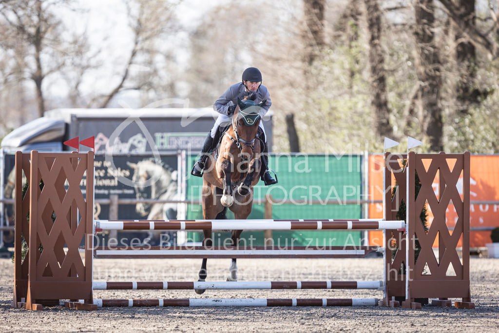 250408_Mühlen_SprPf-A2-267 | Deine schönsten Turniermomente als professionelle Fotos! Entdecke hochwertige Pferdesport-Fotografie im Online-Shop. Jetzt Fotos finden & bestellen!