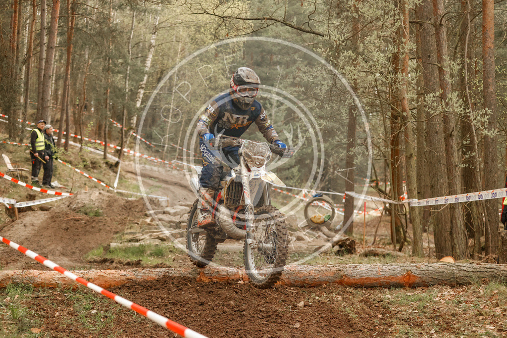 2TaktLauf1-420 | koppe-media - Realisiert mit Pictrs.com
