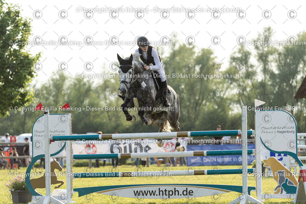 CL5A1224 | Emilia Reinking Fotografie - Realisiert mit Pictrs.com