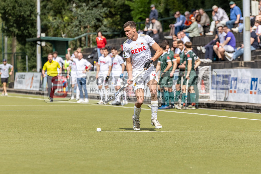 MJ_UHTC-RWK_13.04.2024-28 | Antheus Barry (Rot-Weiss Köln #16), Uhlenhorst Mülheim - Rot-Weiß Köln am 13.4.2024 in der Waldstadion, Mülheim a.d.Ruhr
