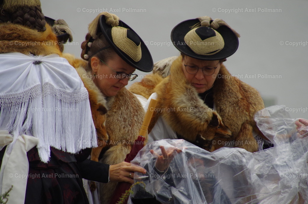 IMGP9435 | fotografiert von Axel PollmannLeonhardi Wallfahrt Benediktbeuern und Murnau, Fronleichnam, Fasching, Landschaft im Loisachtal und Benediktbeuern  - Realisiert mit Pictrs.com