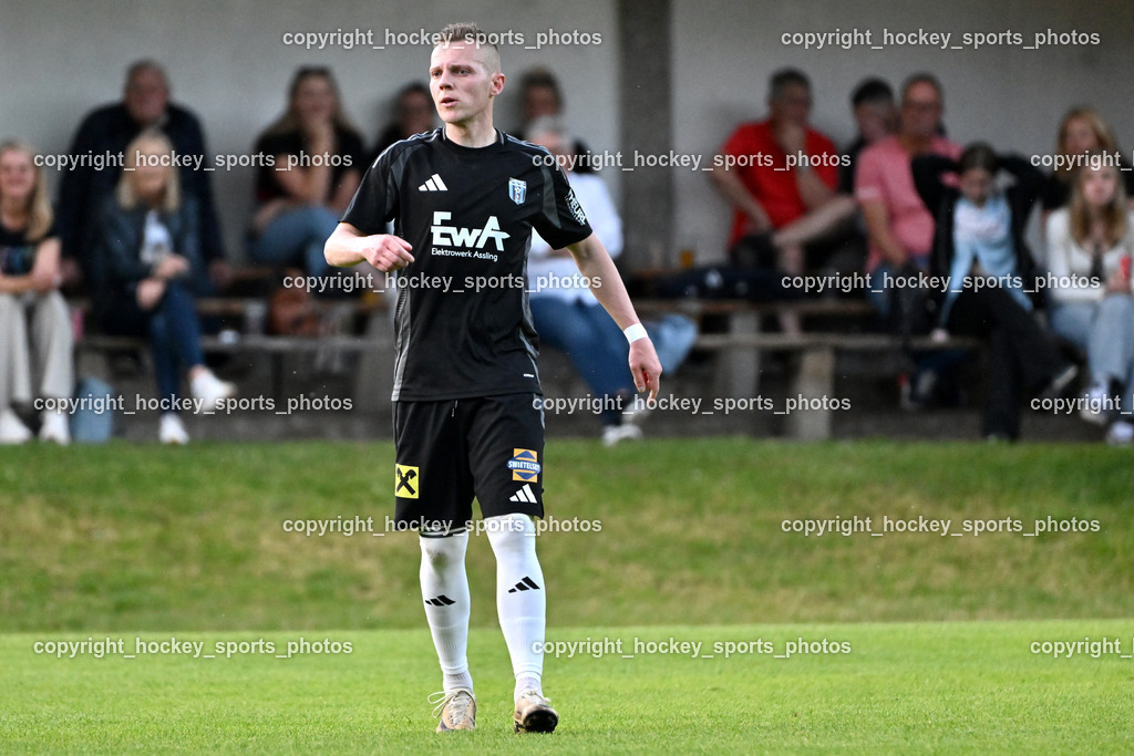 WSG Radenthein vs. URC Thal Assling | #72 Jasmin Dindic URC Thal Assling, WSG Radenthein vs. URC Thal Assling, WSG Radenthein vs. URC Thal Assling am 30.05.2025 in Radenthein (Sportplatz Radenthein), Austria, (Photo by Bernd Stefan)